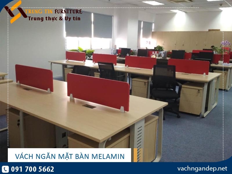 Thi công module bàn kết hợp vách gỗ tại 219 Trung Kính