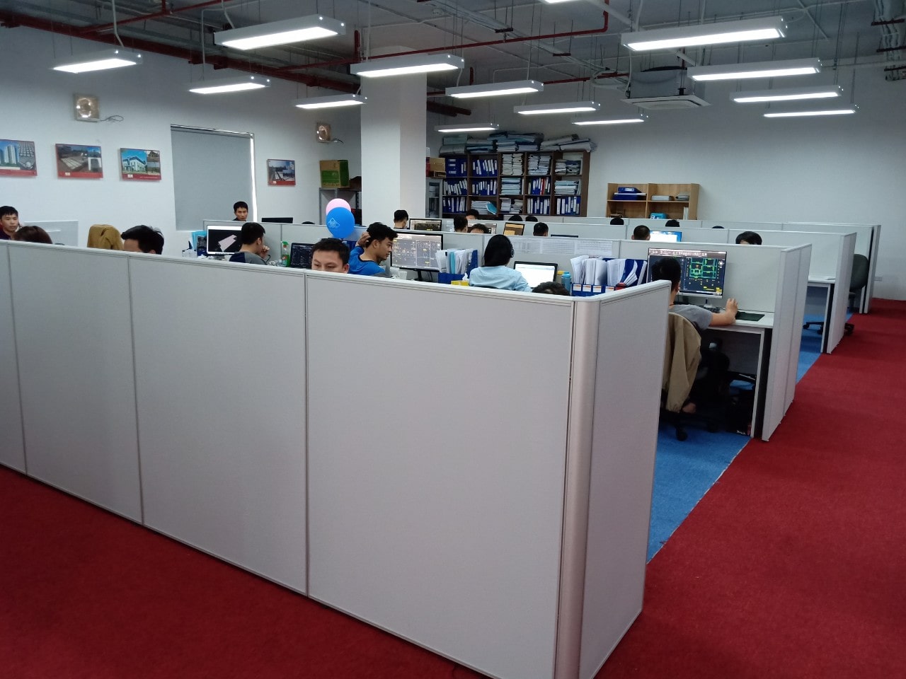 Vách ngăn văn phòng gỗ