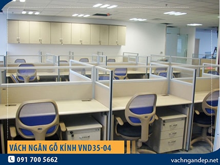 Vách ngăn gỗ - kính VND35-04