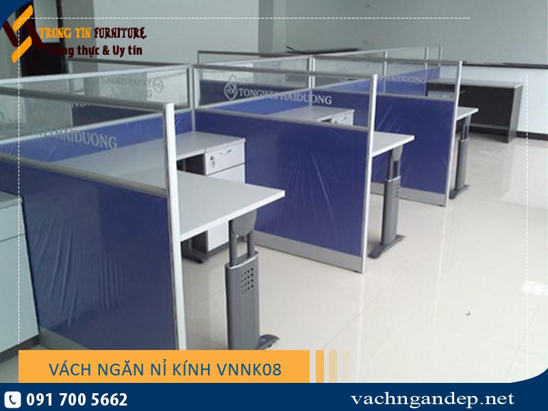 Vách ngăn văn phòng nỉ kính VNNK08